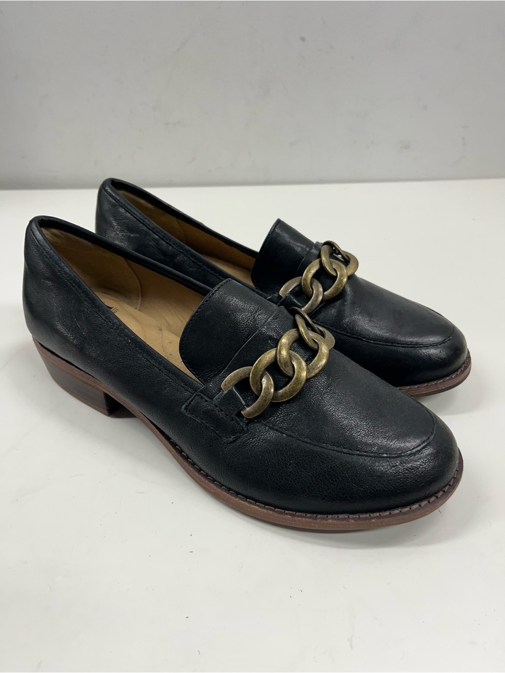 New Sofft Nevara Black Leather Loafer Slip On Shoes Women Size 7